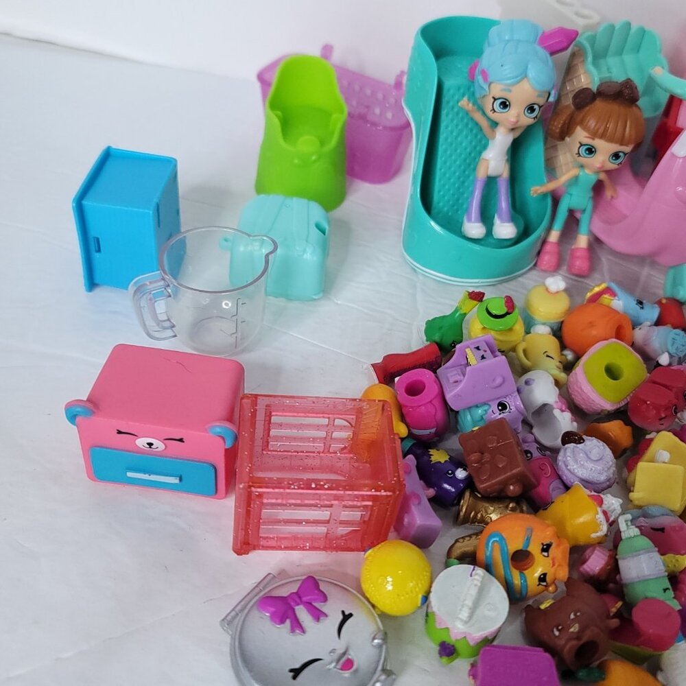 Lot Of Shopkins Figures Super Cute Mixed Lot, hats, food, household items - Picture 4 of 8